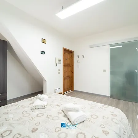 Apartment Center White